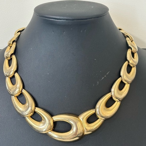 Goltone retro choker style necklace - Picture 1 of 8